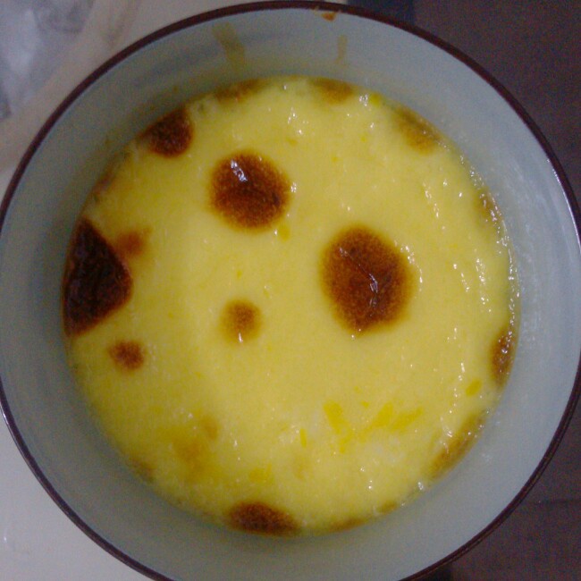 Crèmebrulée。法式烤布雷。焦糖布丁。