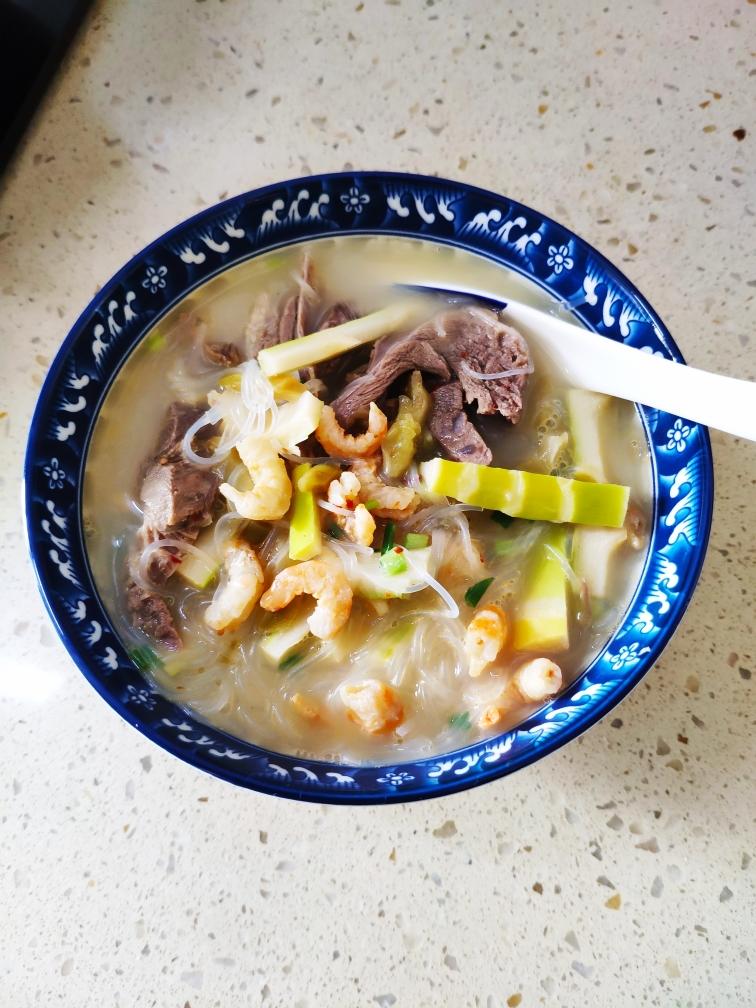 我家老鹅粉丝三鲜汤的做法