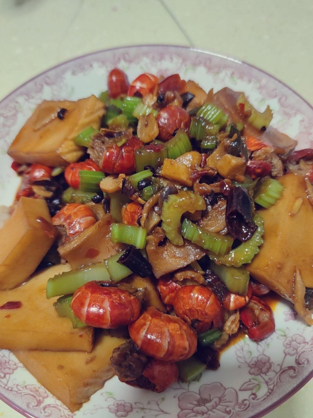 炒虾尾（香辣）