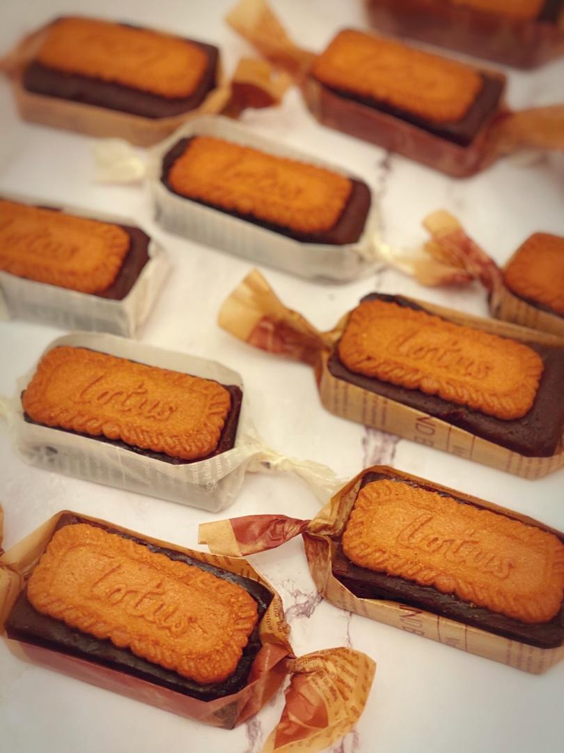 红遍Ins - Lotus饼干布郎尼