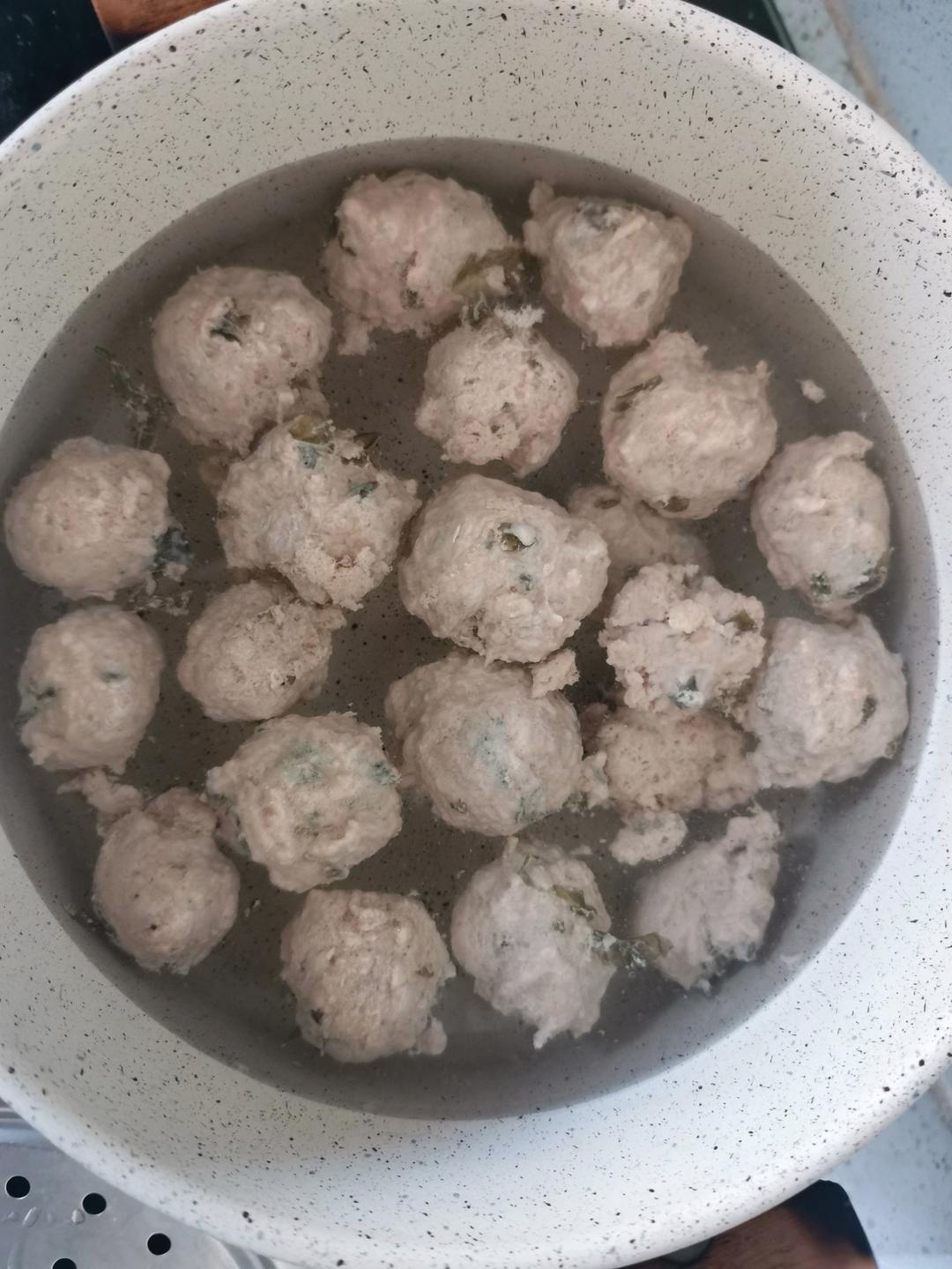 猪肉丸子的做法