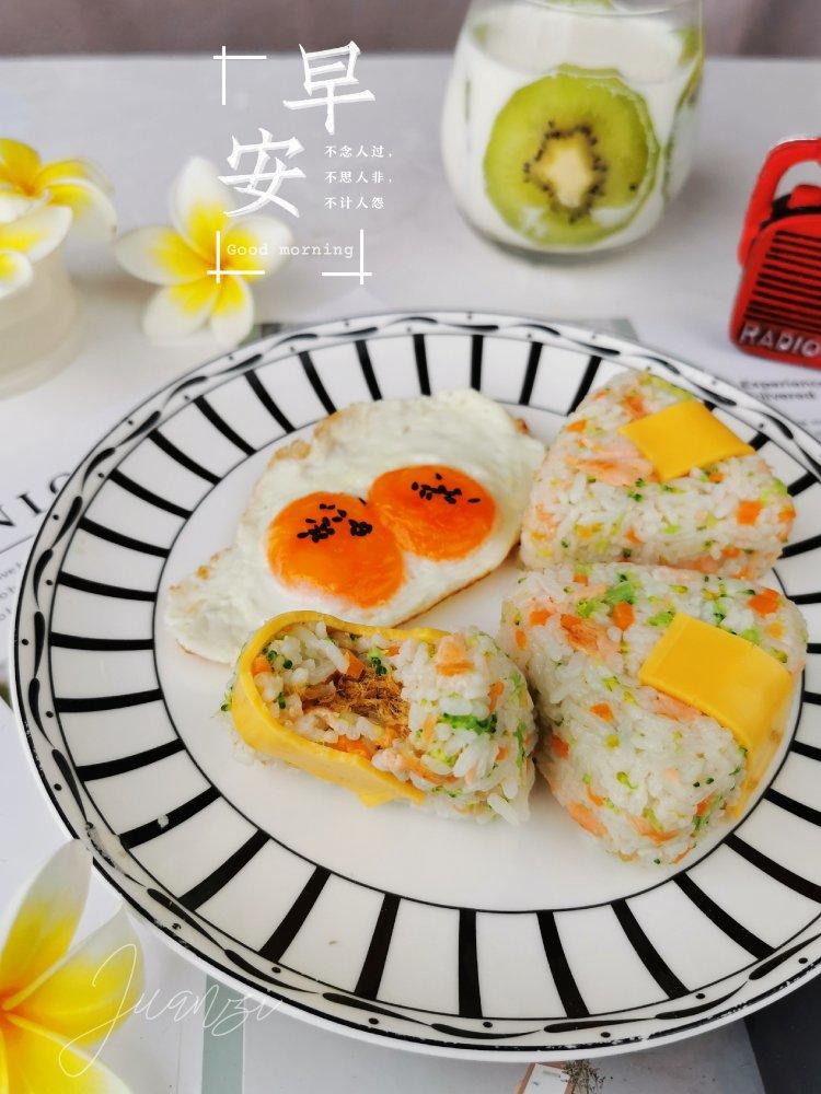 三文鱼西兰花饭团