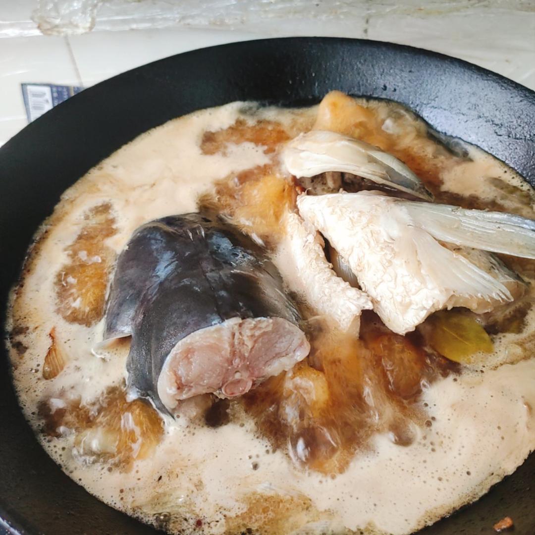 鱼头泡饼 炖鱼头（家庭版旺顺阁）