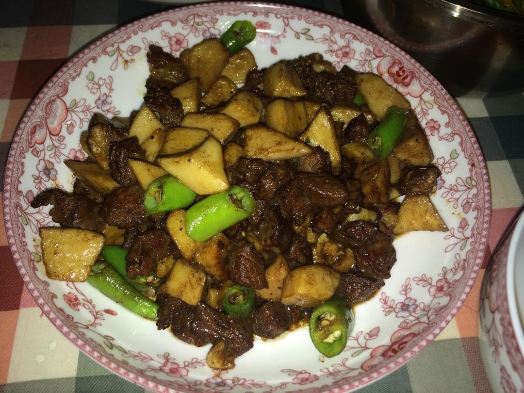 黑椒杏鲍菇牛肉粒