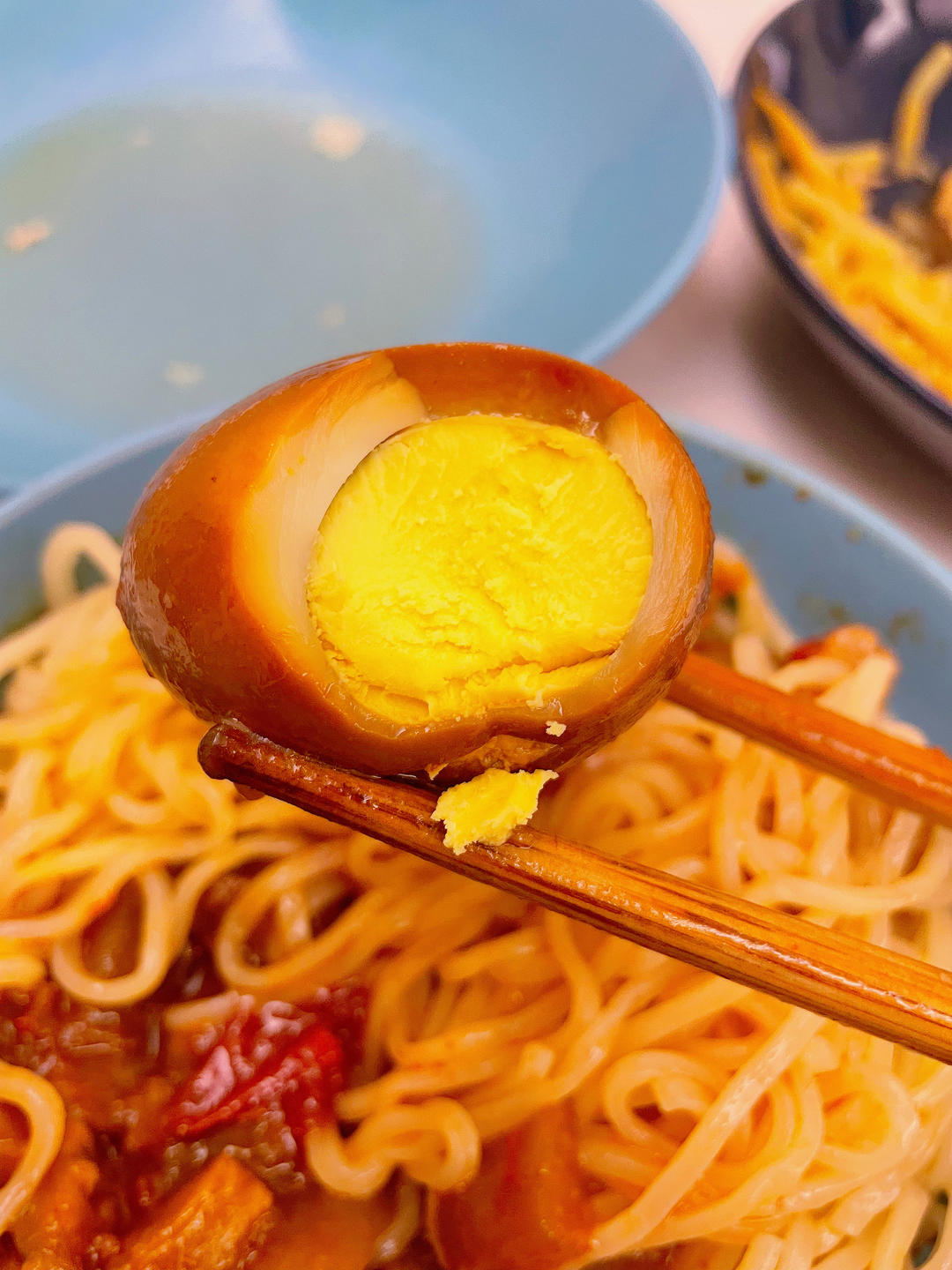 肉汤卤蛋