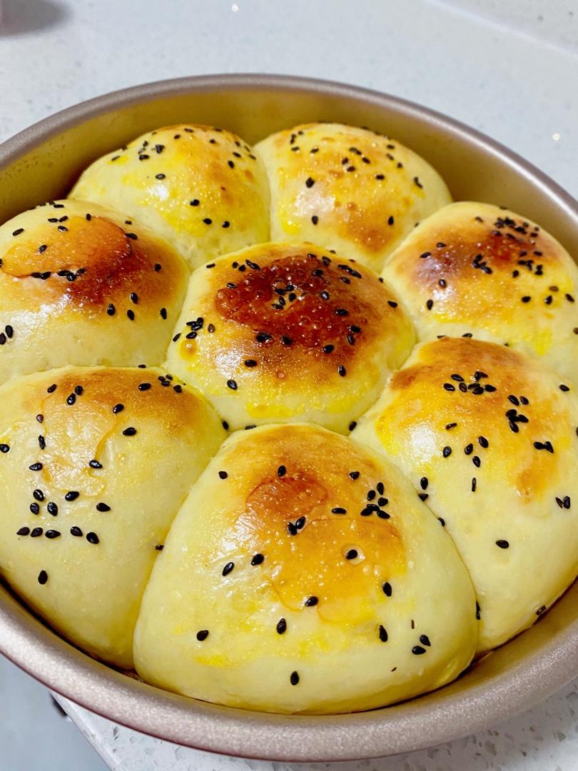 吃货小分队lisa做的蒸面包