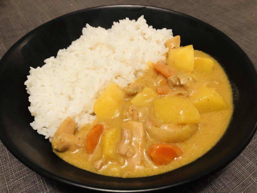 土豆鸡肉咖喱饭