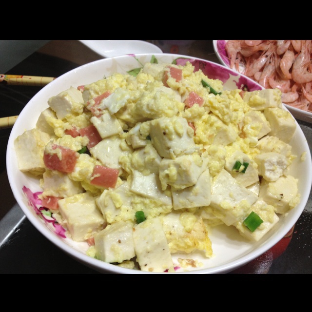 蛋包豆腐丁