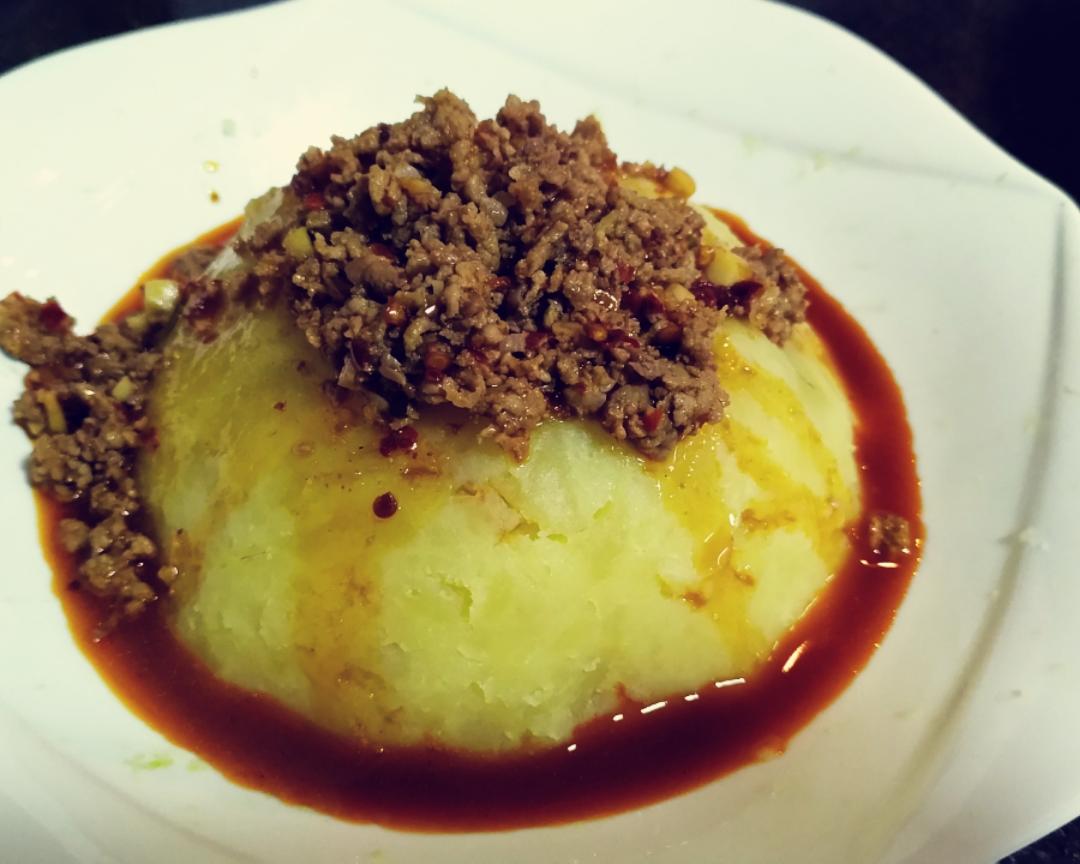 酱汁肉沫土豆泥的做法