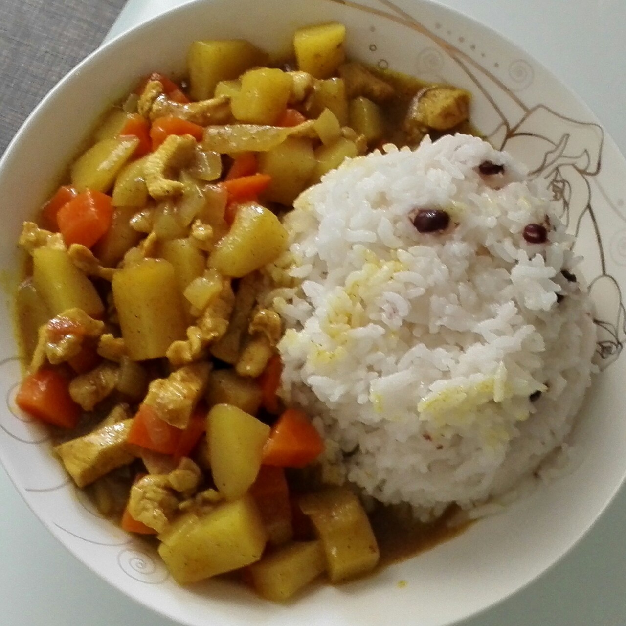 咖喱土豆鸡肉
