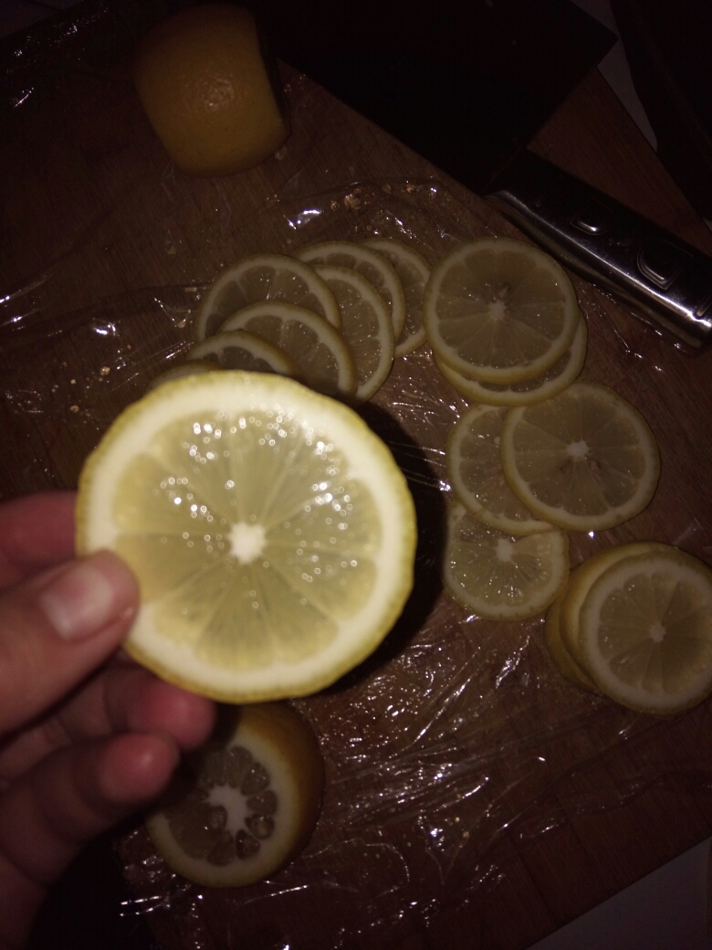 柠檬膏（非隔水炖）的做法 步骤2