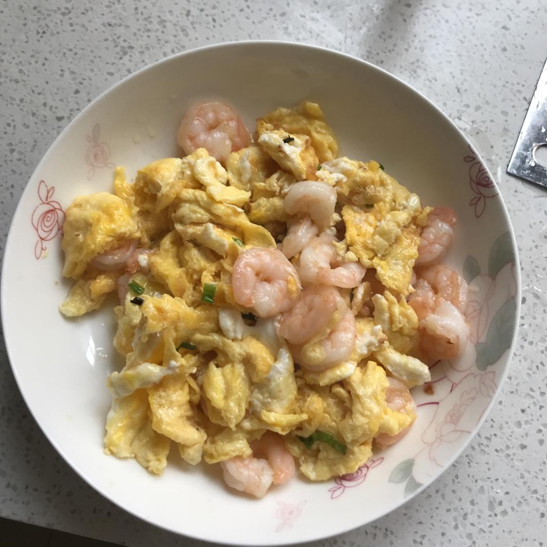 水晶虾仁炒蛋