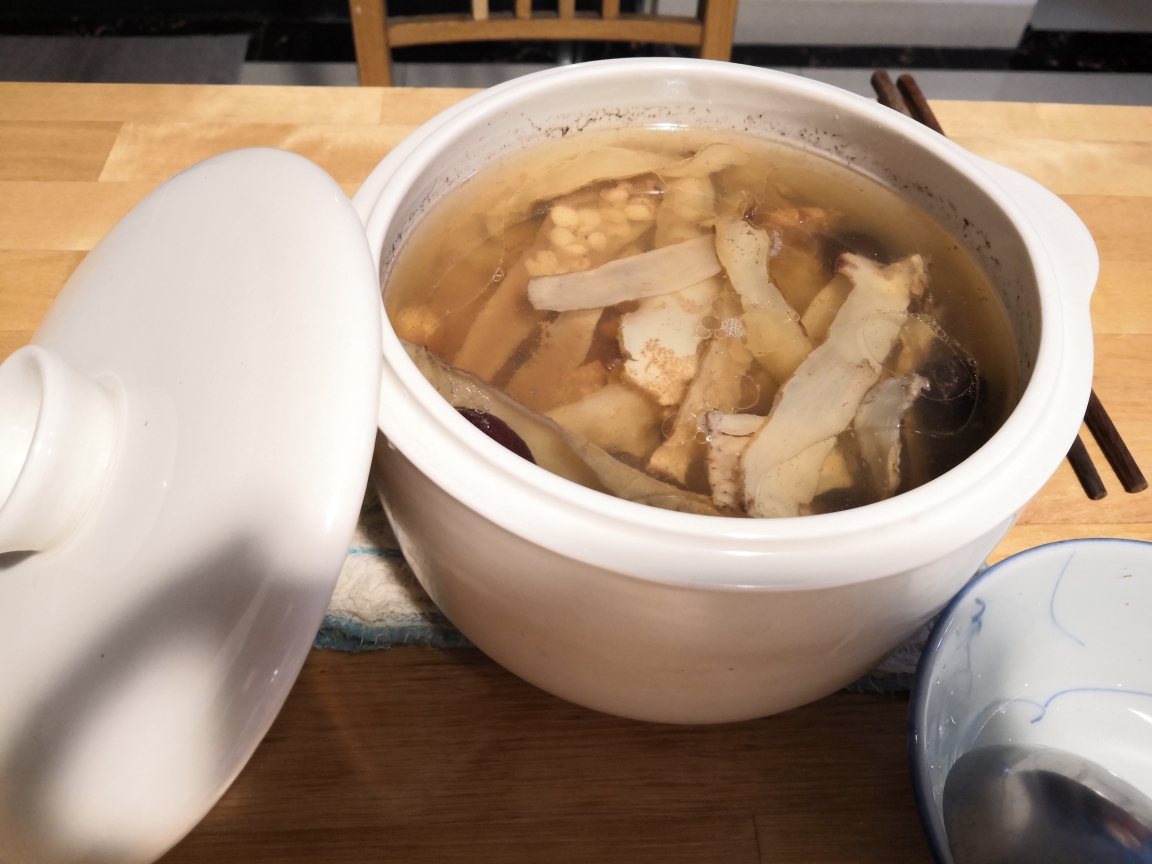 广东四味排骨汤的做法 步骤4