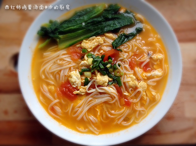 最家常的普通汤面——西红柿鸡蛋龙须面
