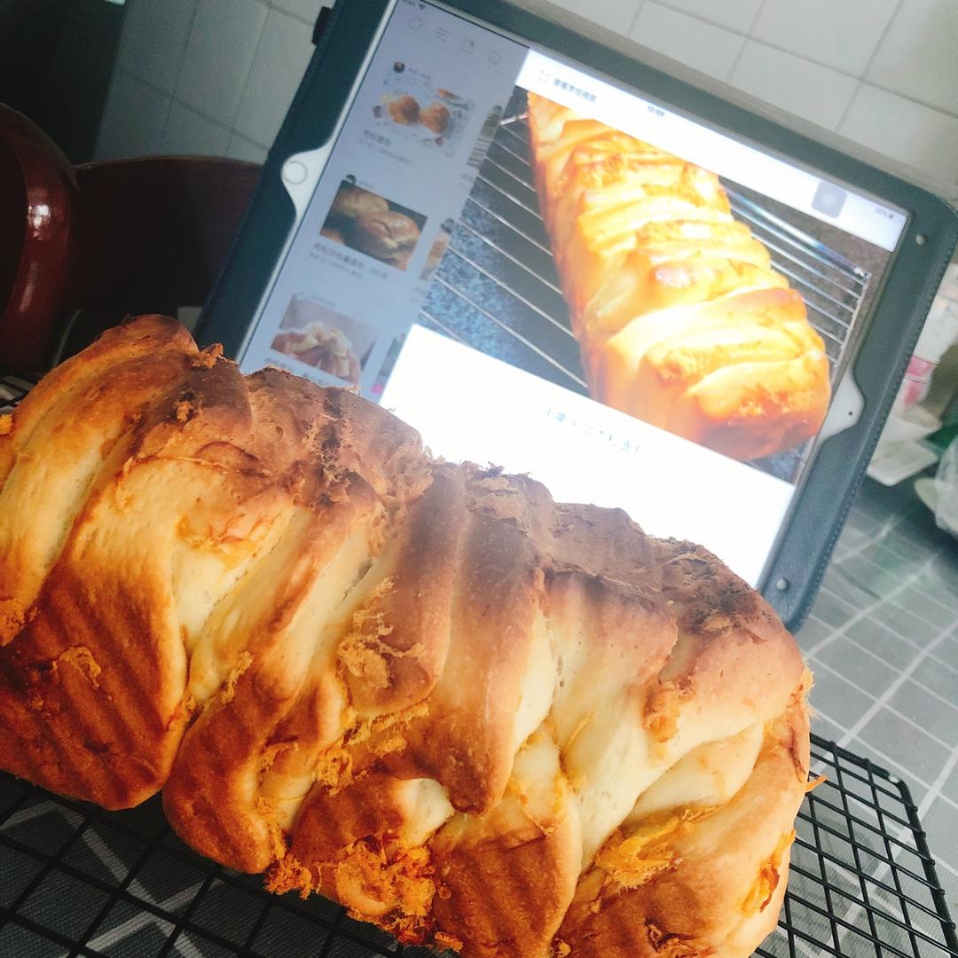 手撕千层肉松面包