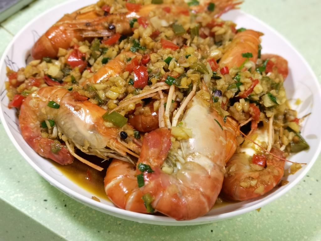 唇齿留香的蒜蓉啤酒虾