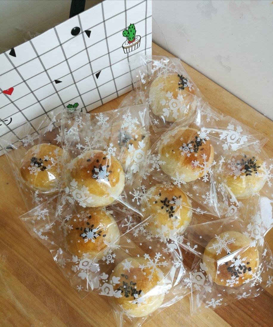 蛋黄酥：抹茶酥：（奶黄味）