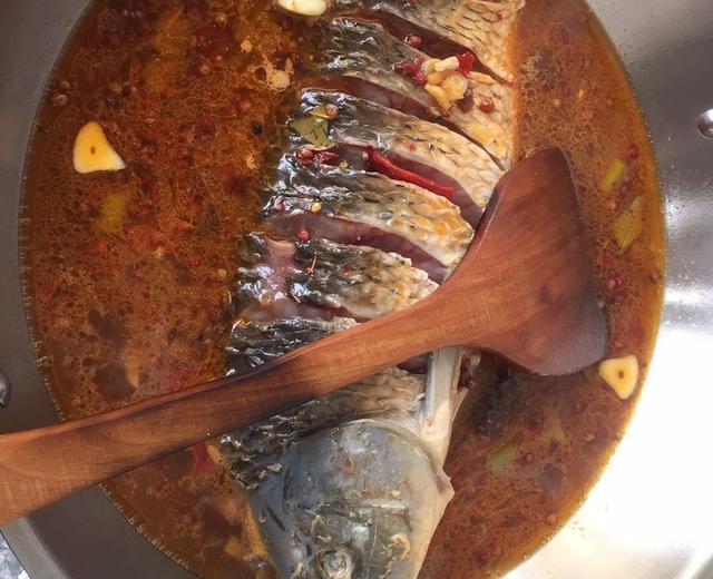 家常铁锅炖鱼～得莫利炖鱼的做法