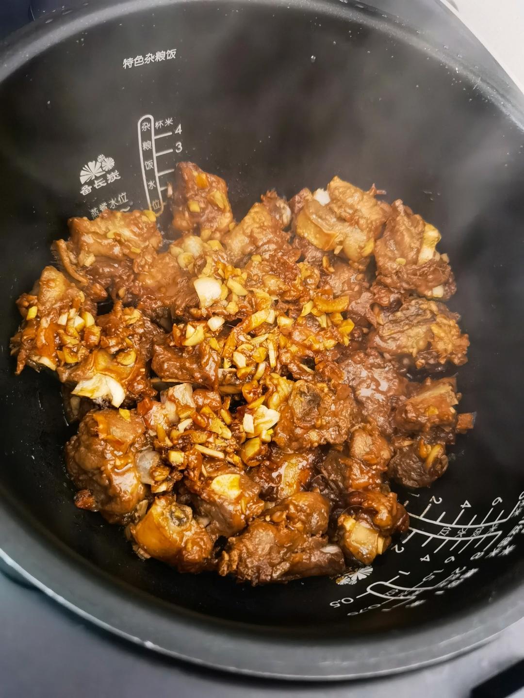 懒人低脂营养超好吃-电饭煲焖排骨