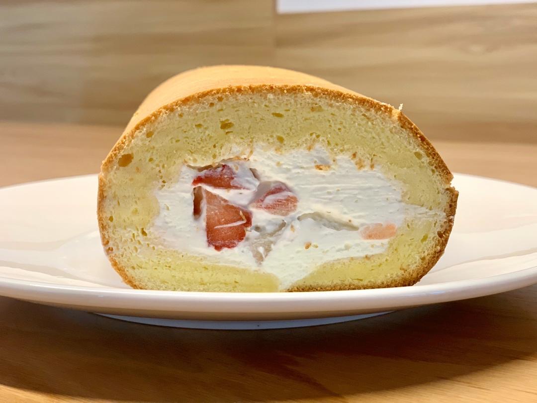 胖乎乎奶油芒果卷/不开裂不掉皮全过程详细图解烘焙视频/蛋糕篇6：「厚卷」