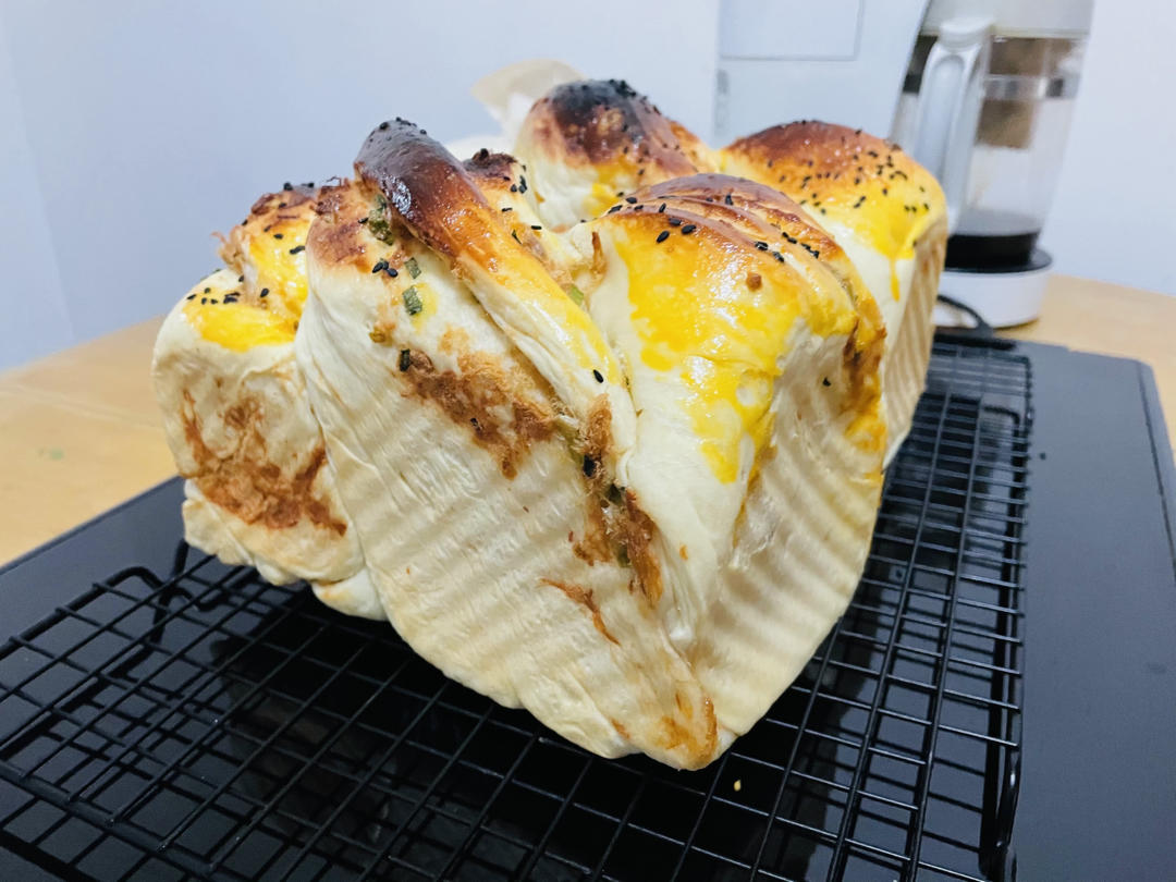 香葱肉松手撕吐司