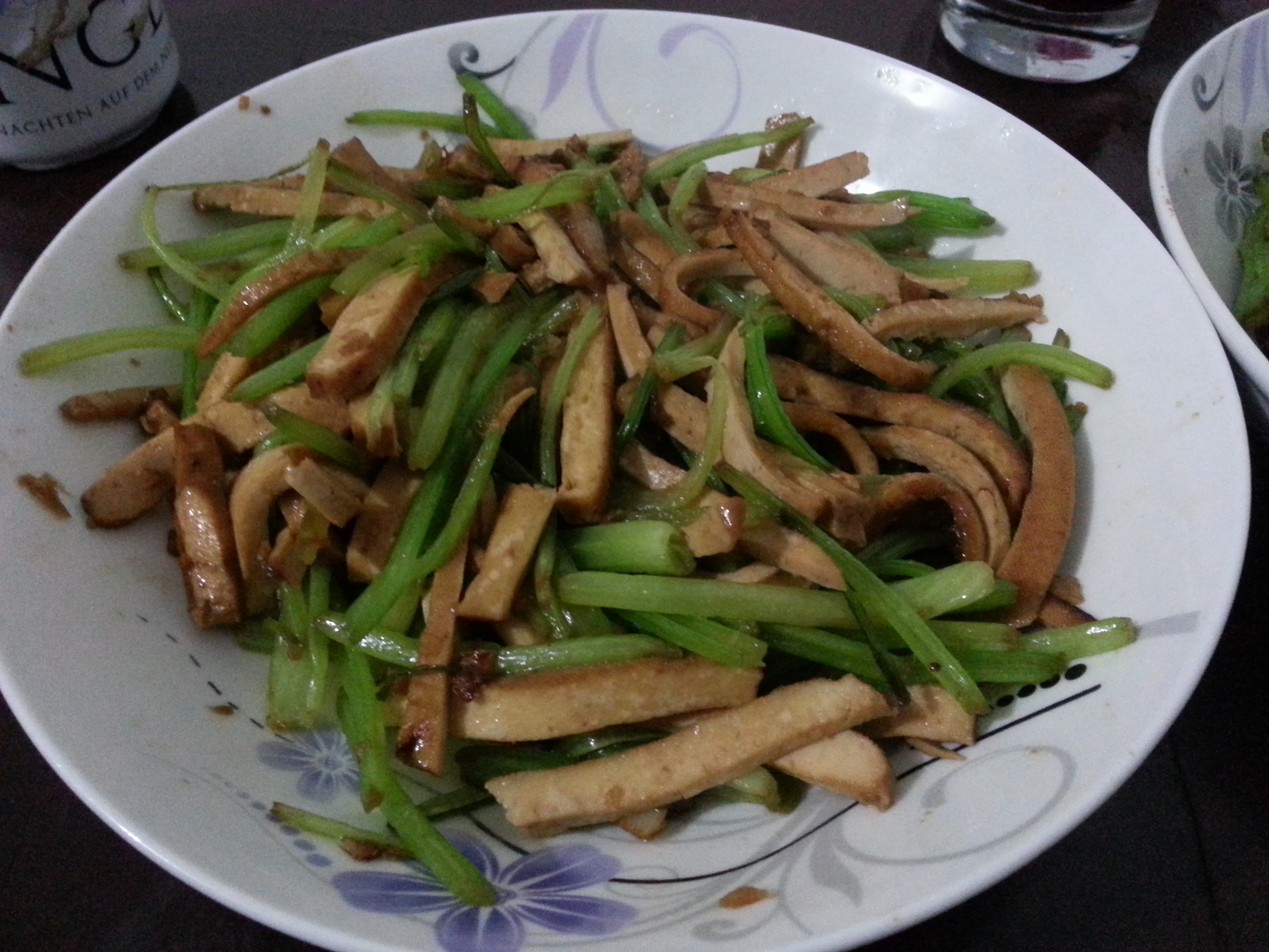 芹菜炒香干