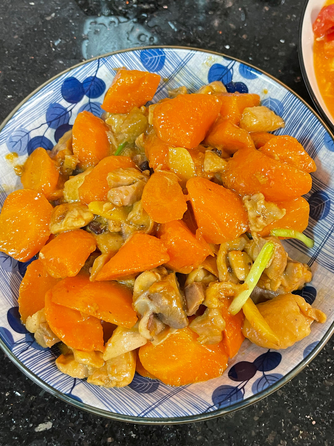 土豆胡萝卜炖鸡块