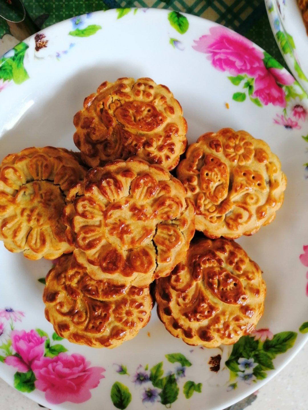 广式月饼－－蛋黄豆沙月饼