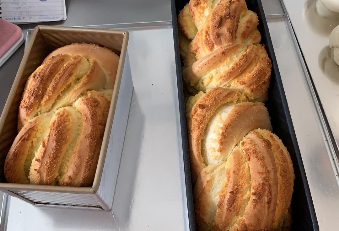 椰蓉吐司面包 Coconut Loaf