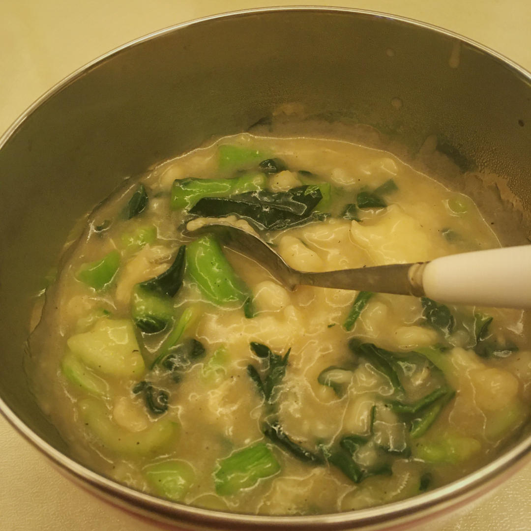 青菜鸡蛋疙瘩汤