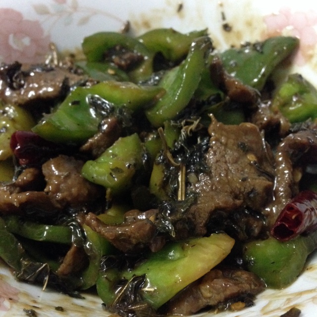 薄荷炒牛肉