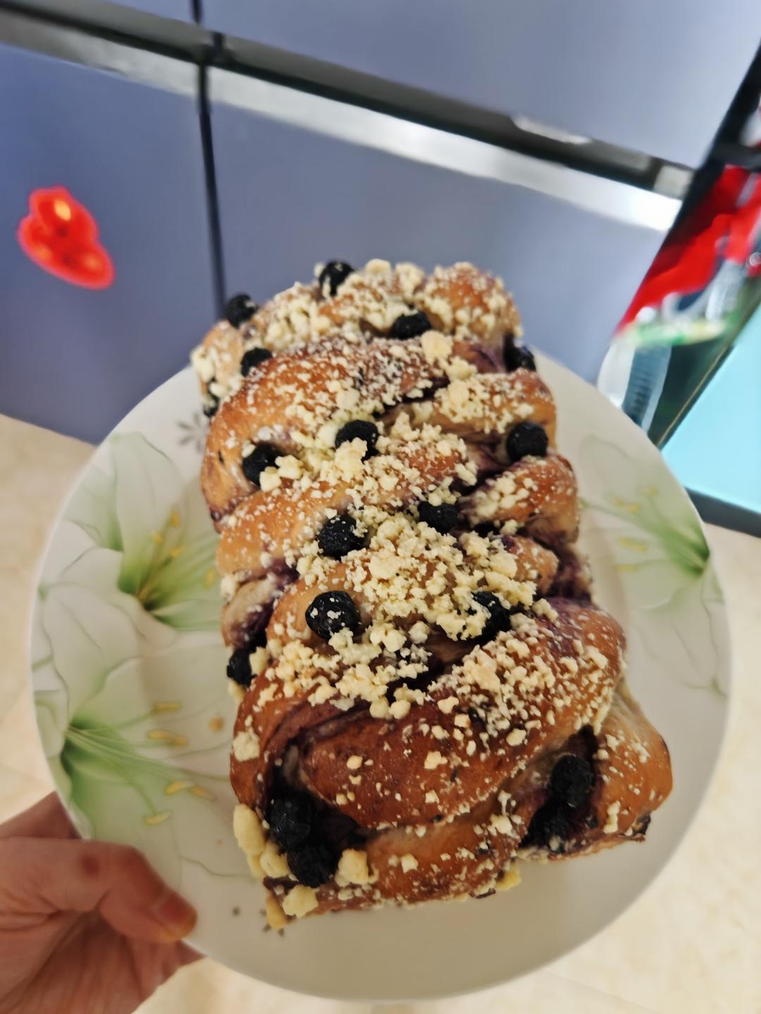 『美味与颜值并存』双重蓝莓吐司