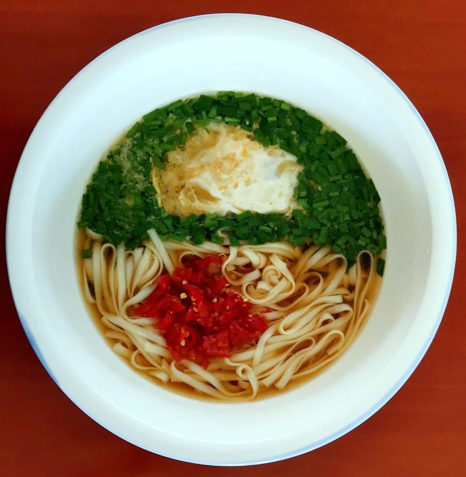 韭菜鸡蛋面的做法