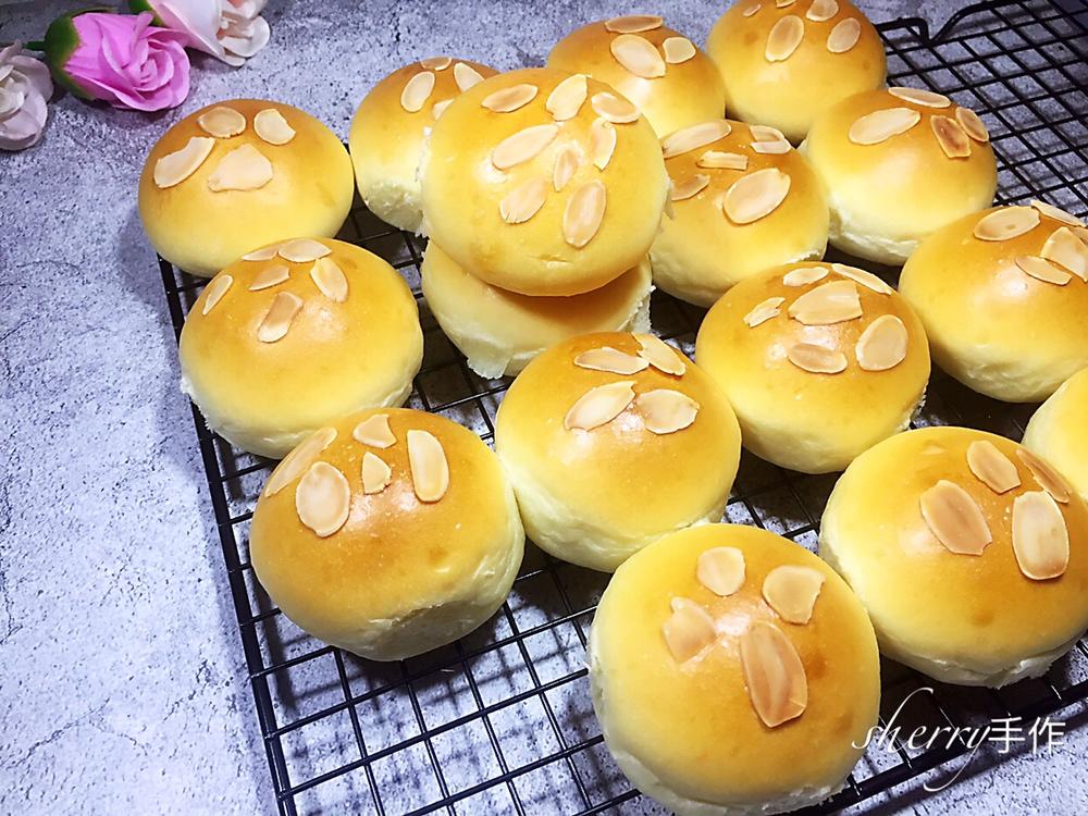 蜂蜜酸奶小餐包