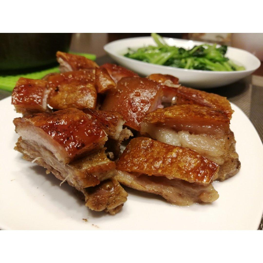 多次失败，越挫越勇终于做出来了广式脆皮烧肉
