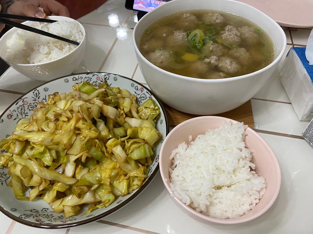 丸子豌豆汤