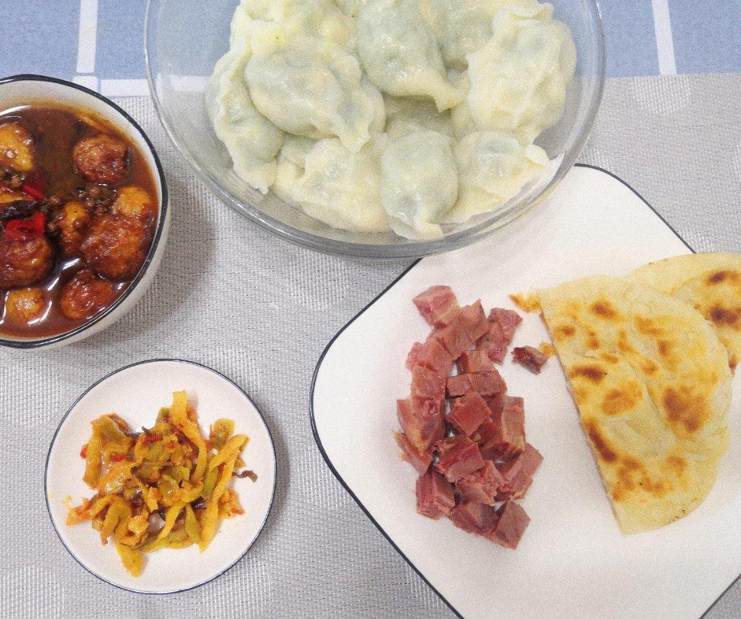 经典的韭菜鸡蛋馅儿饺子 怎么吃都不会腻