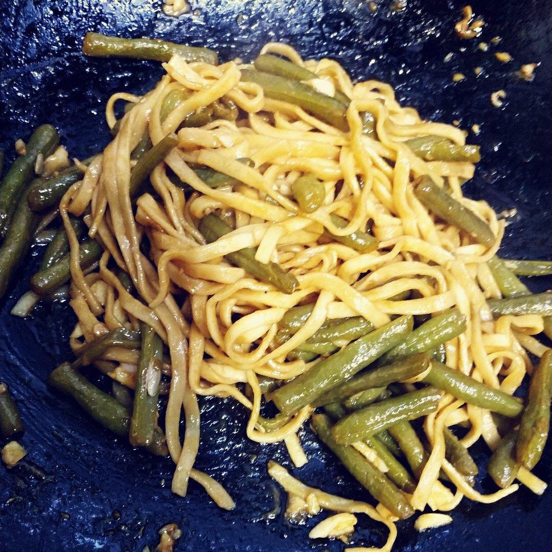 豆角焖面