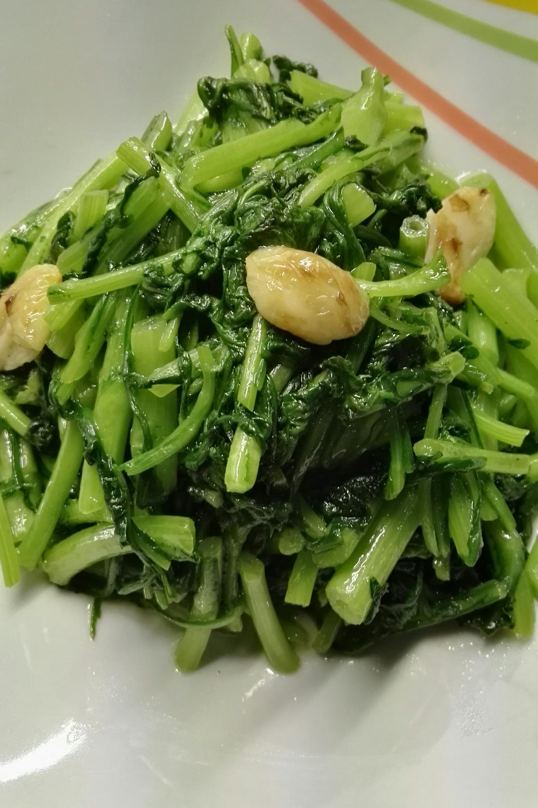 清炒茼蒿菜