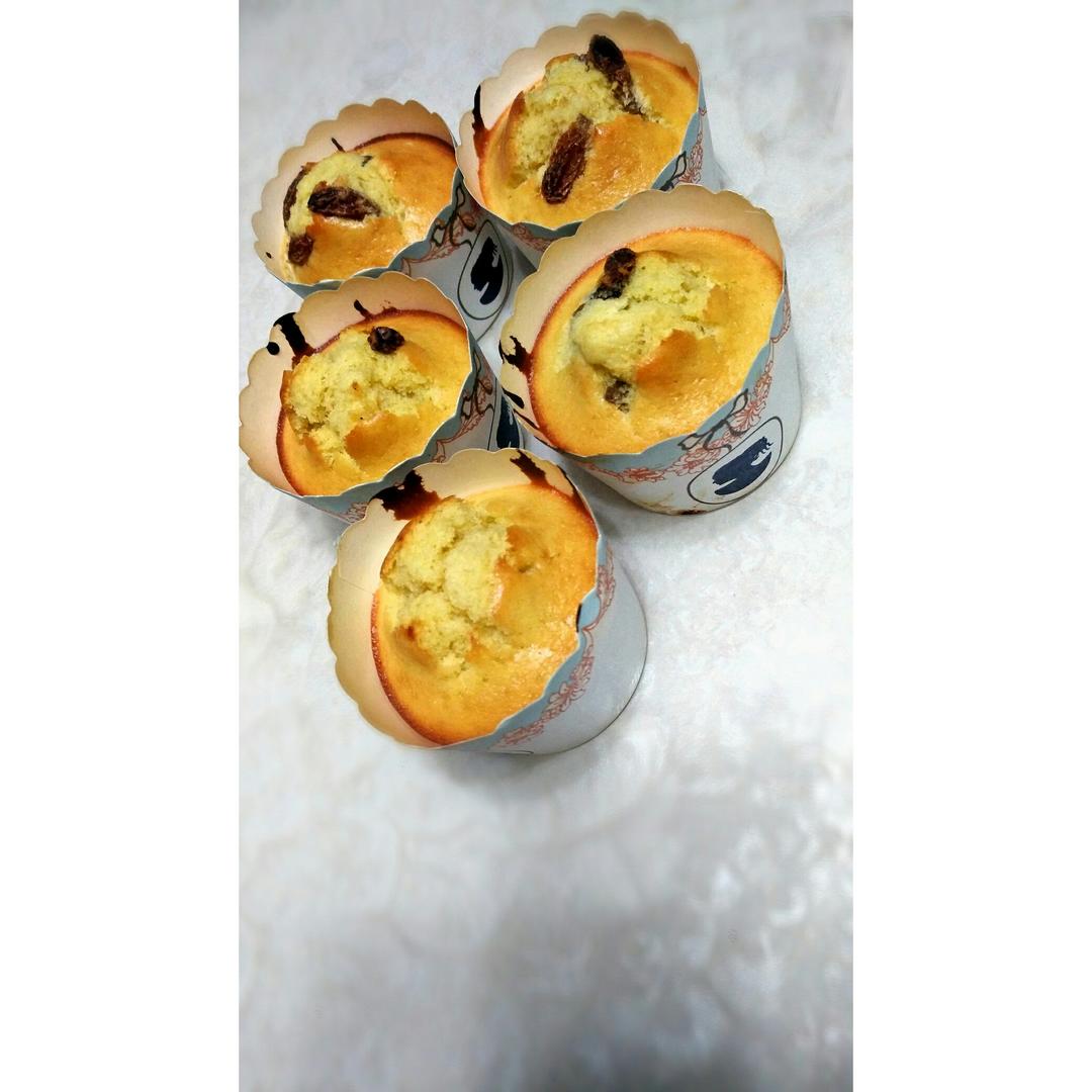 不会回缩的纸杯蛋糕