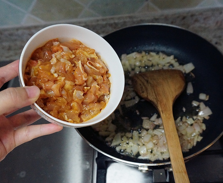 咖喱鸡肉焗饭的做法 步骤5