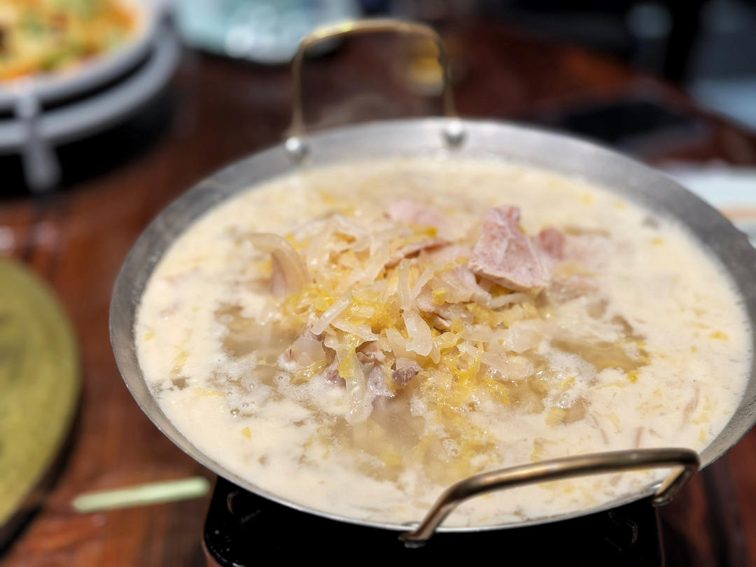 爱就是在一起。走遍世界。揽尽风景。食尽美味。感受美好。