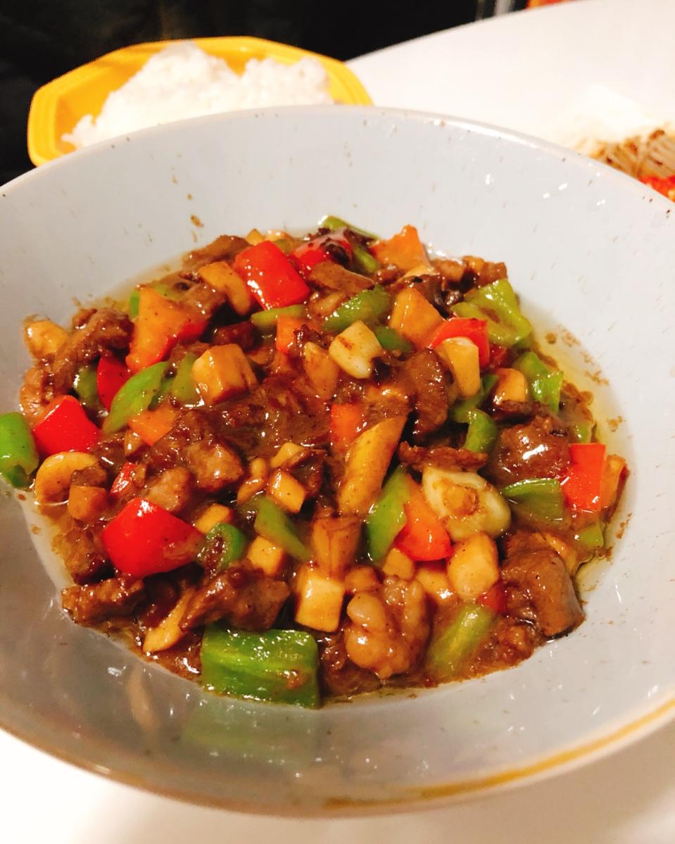 家常菜~杏鲍菇烧牛肉粒