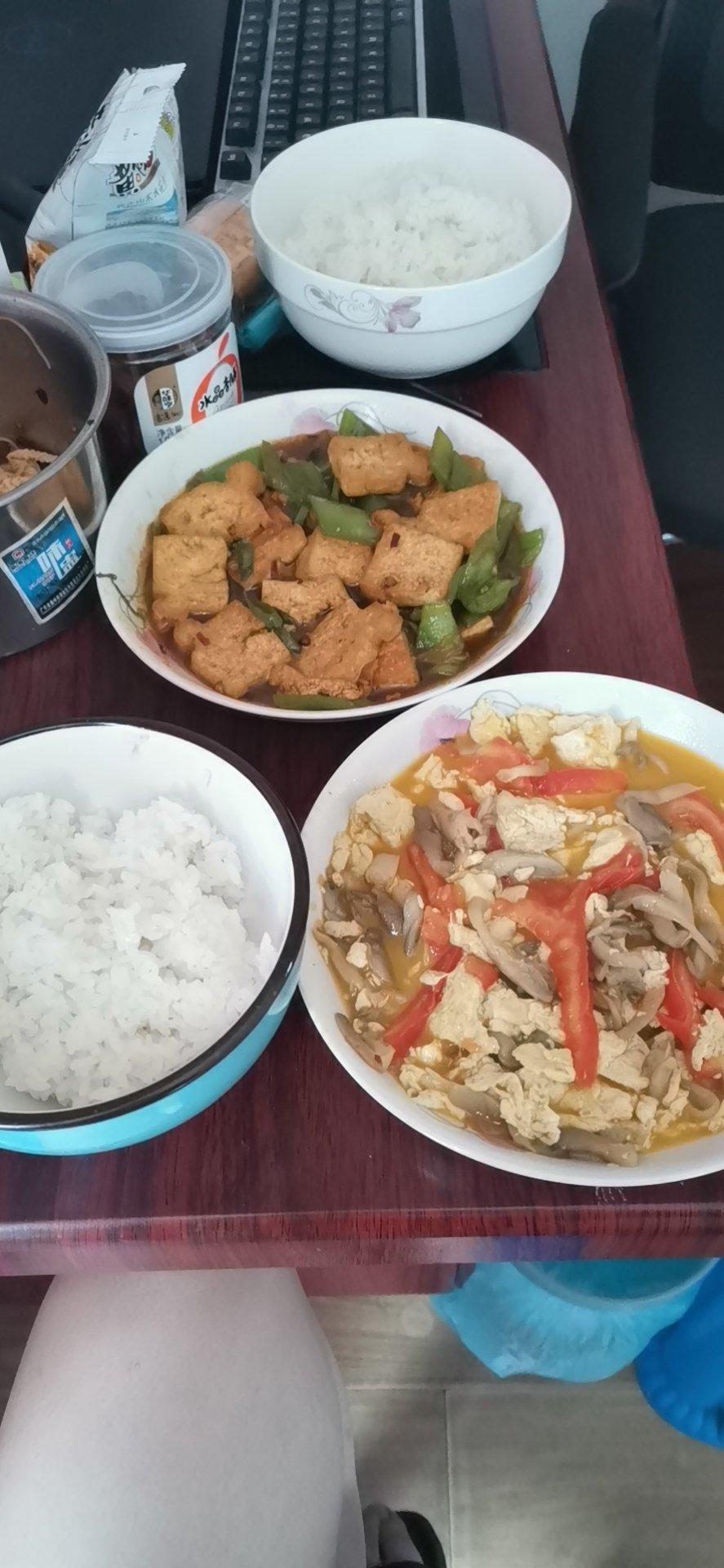 蕃茄鸡蛋炒蘑菇