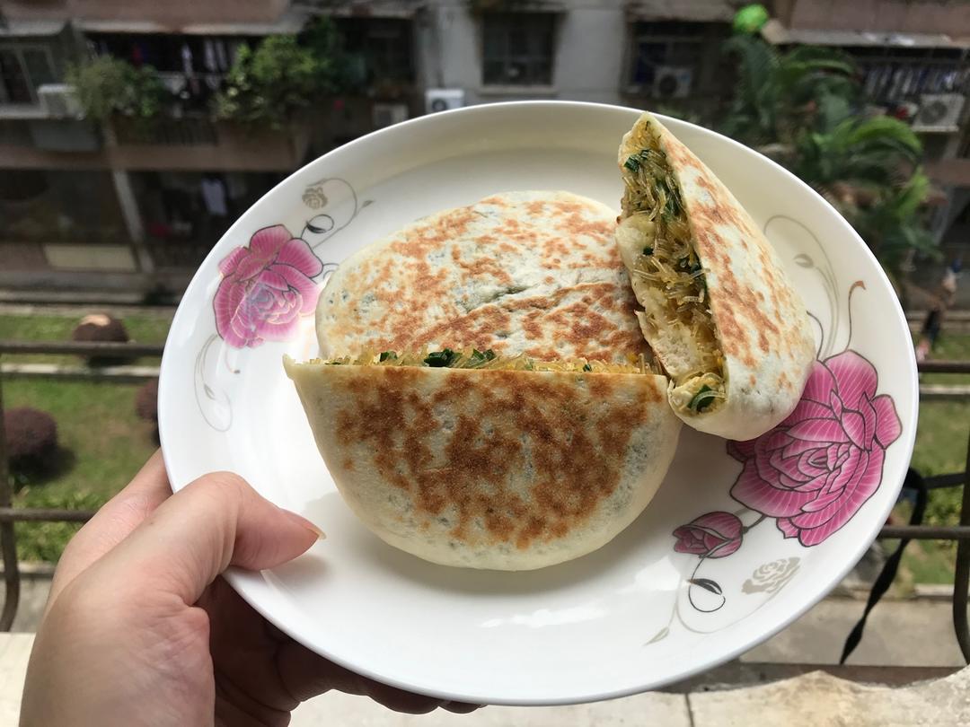 韭菜鸡蛋粉丝虾米饼、煎饼、锅贴、发面饼、馅饼、韭菜鸡蛋饼