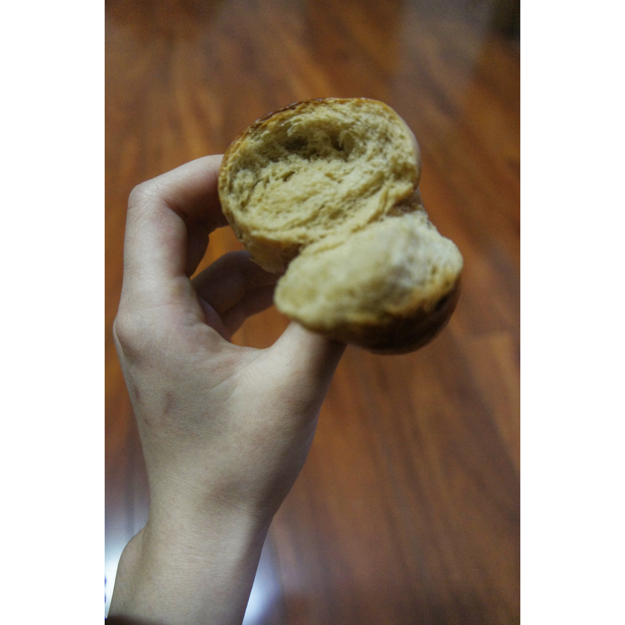 大人小孩都爱不释口的【蜂蜜牛奶小餐包】