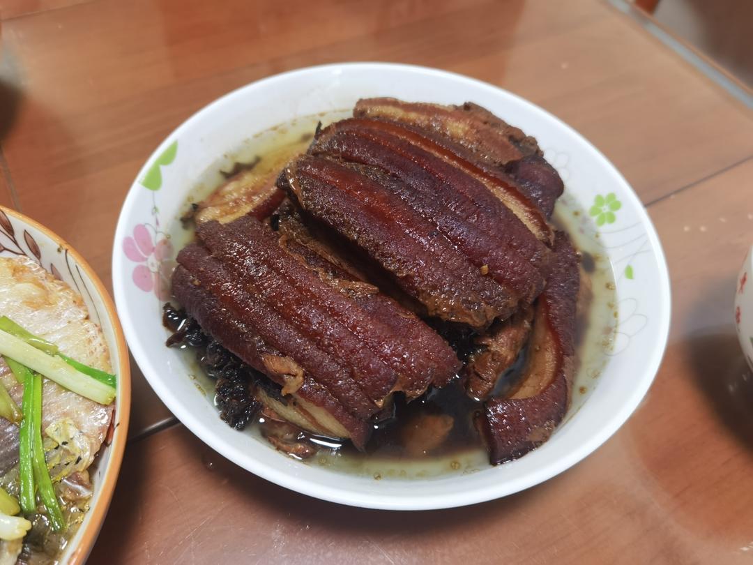 厨师长教你：“咸烧白”的正宗做法，一看就有食欲