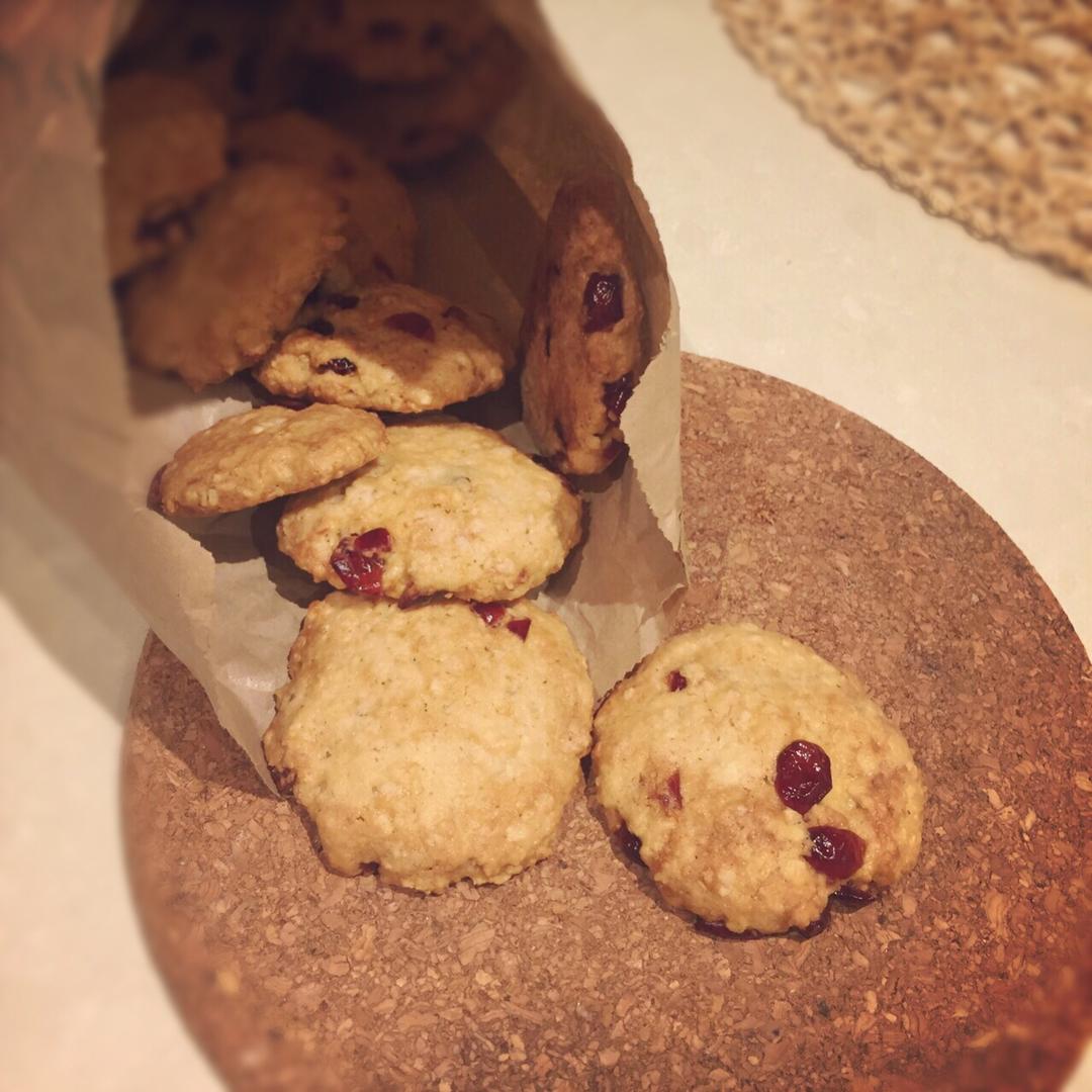 低脂高纤~椰蓉蔓越莓燕麦脆饼