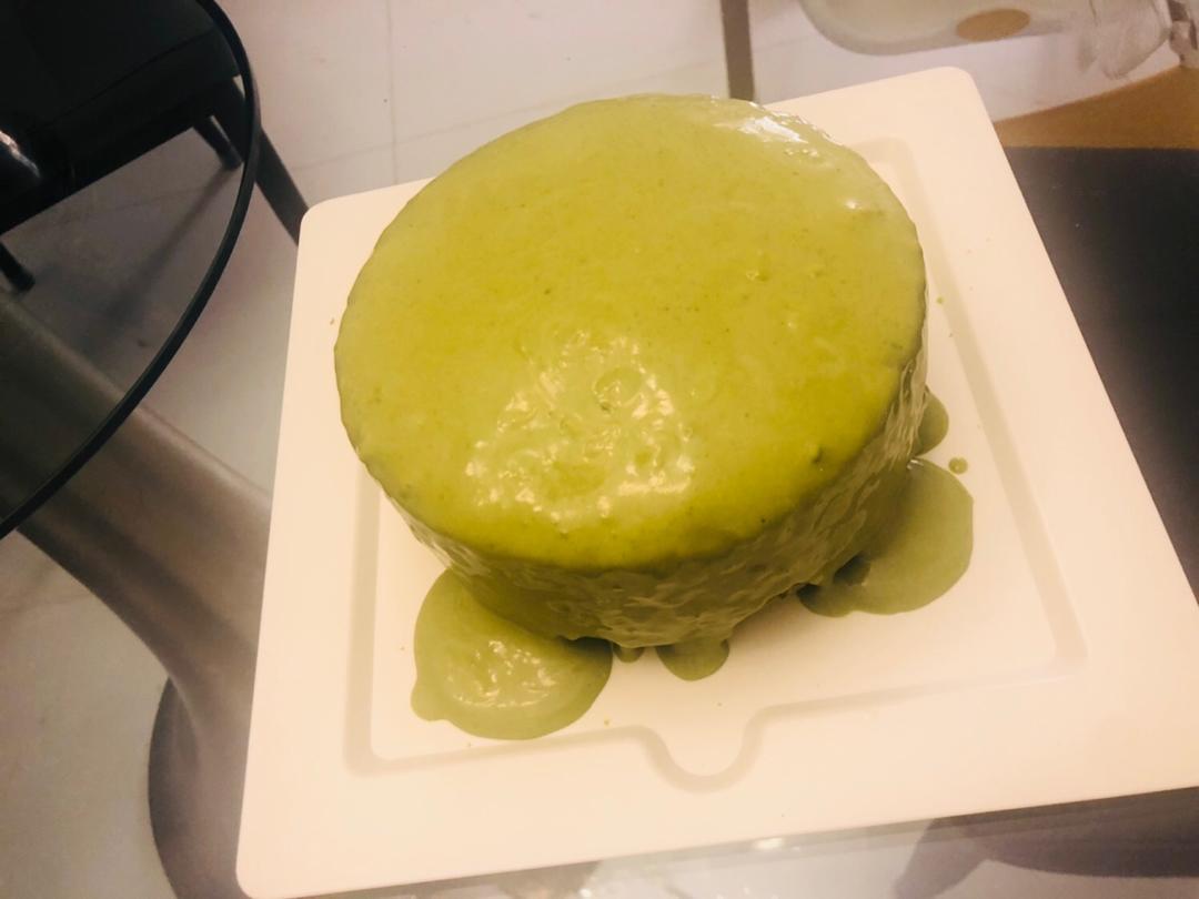 抹茶雪崩爆浆蛋糕