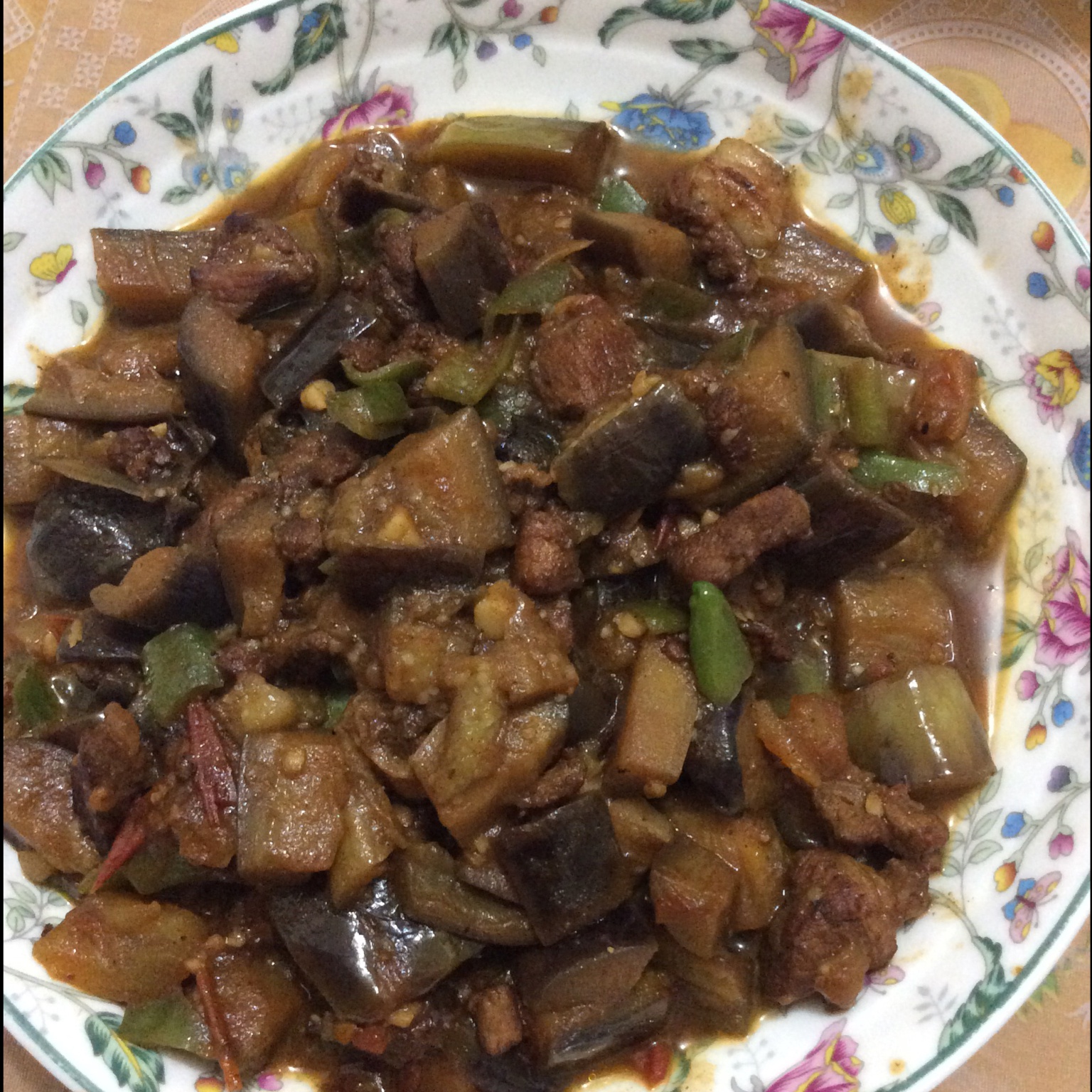 茄子肉丁打卤面